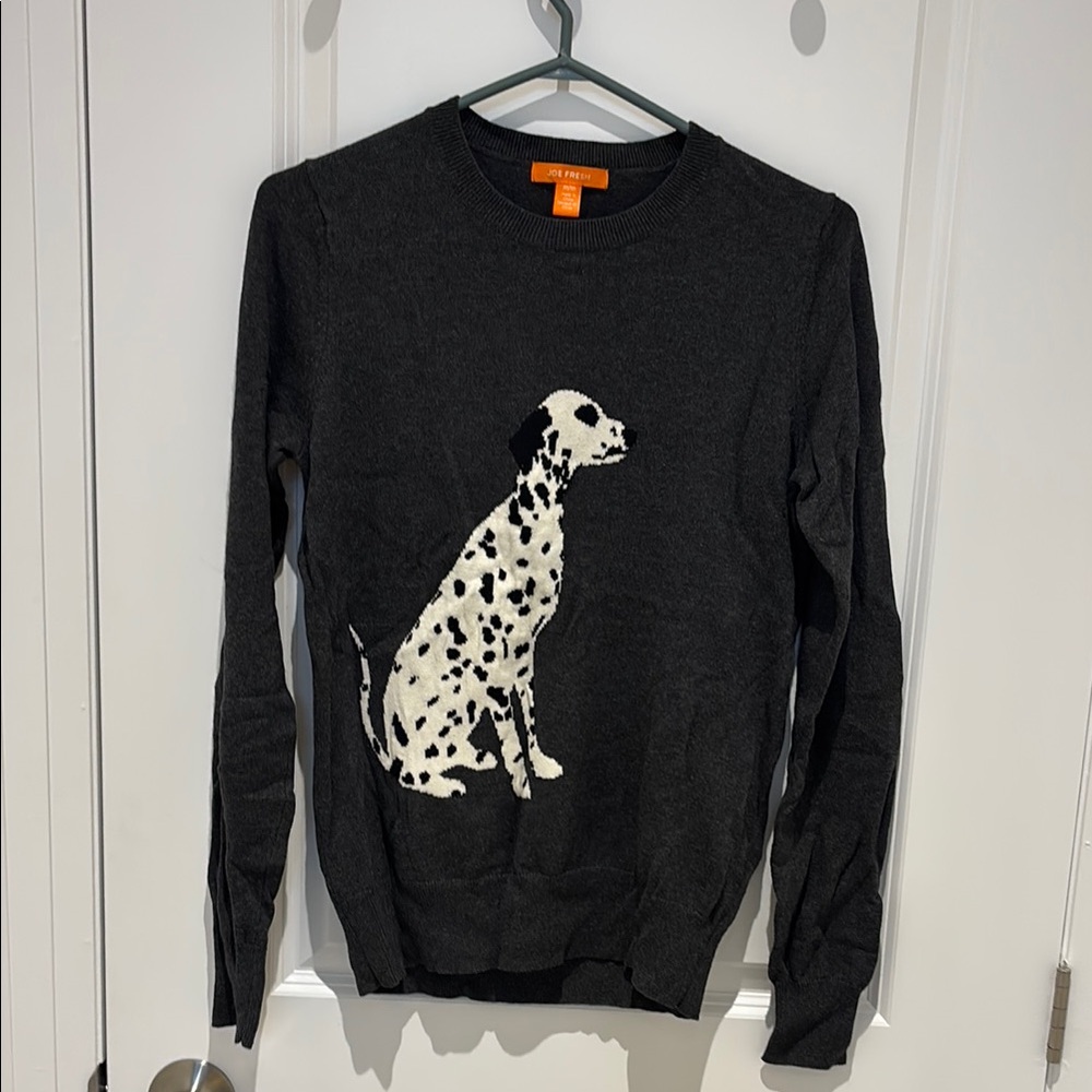 Dark gray sweater with dog print